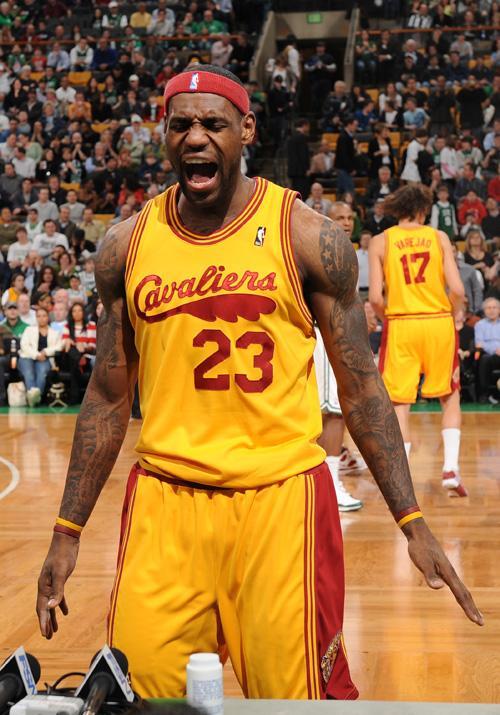 阿金桑米罗伤愈复出获全场最高分，国米密切关注其成长（阿金桑米罗复出即获全场最高分，国米持续关注其成长）