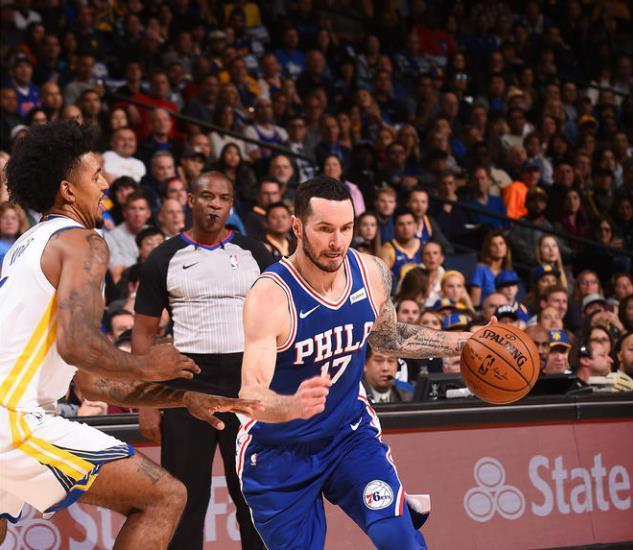 中超争冠格局愈加明朗（中超争冠形势日益清晰）