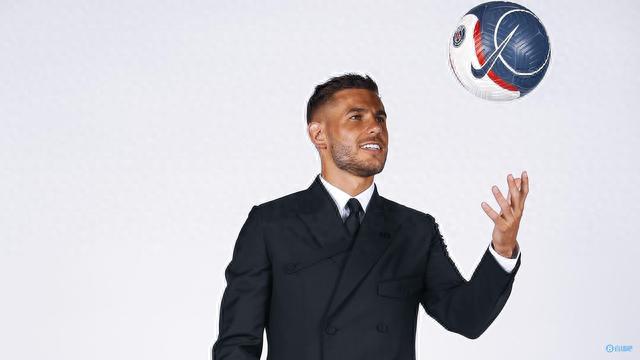 热身赛：中国女足2-0伯恩利女足，唐佳丽、张琳艳破门（中国女足热身赛2-0力克伯恩利女足，唐佳丽、张琳艳各入一球）